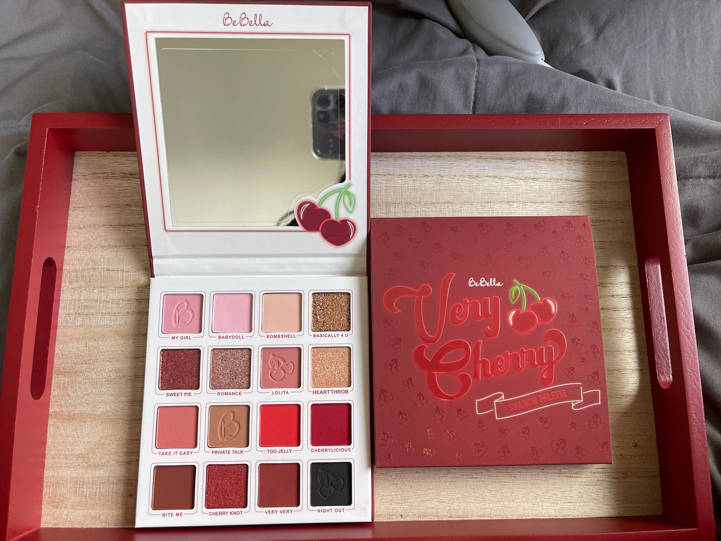 Very cherry shadow palette